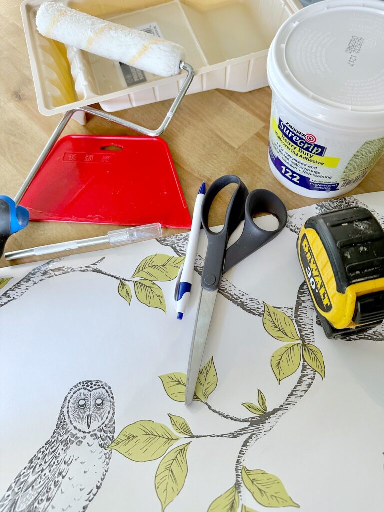 Wallpaper with tools. 